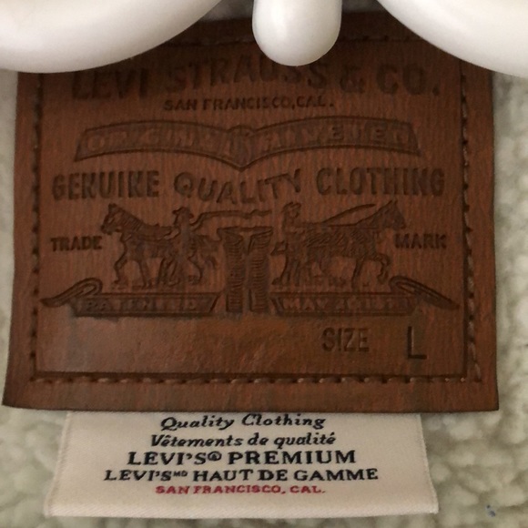 Levi’s Sherpa jean jacket L - Picture 2 of 6
